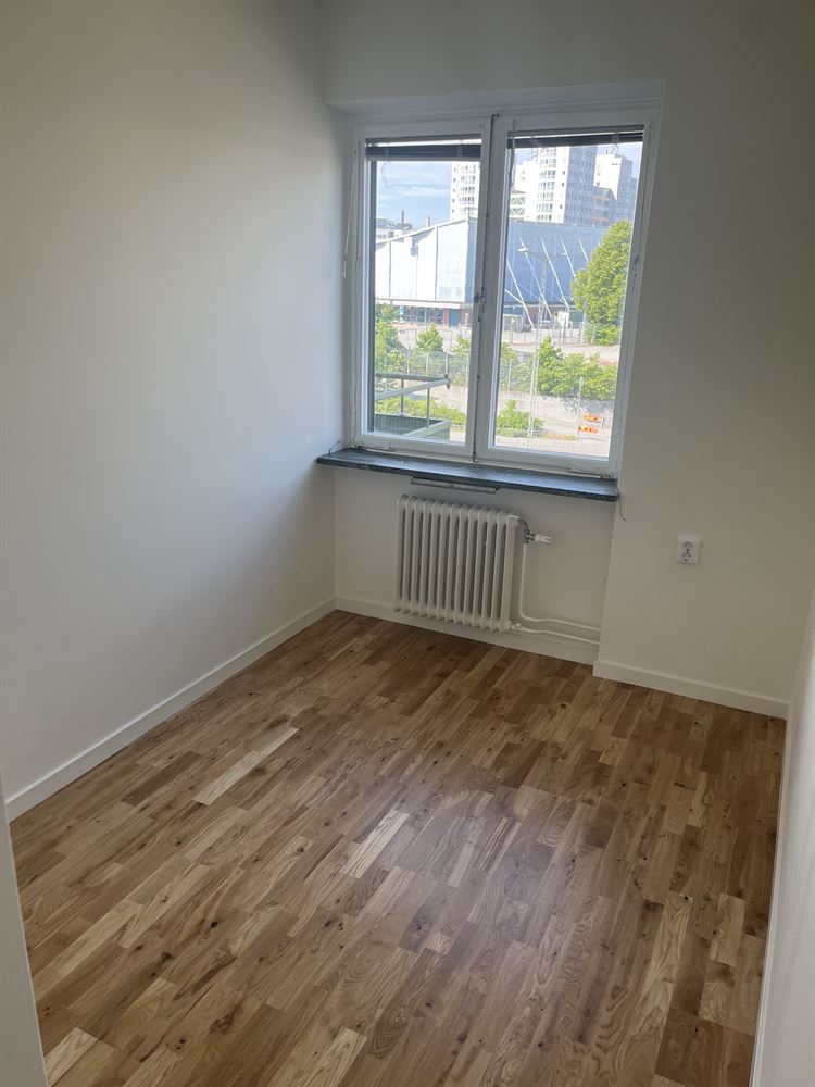 Burspr&#229;ksv&#228;gen 13