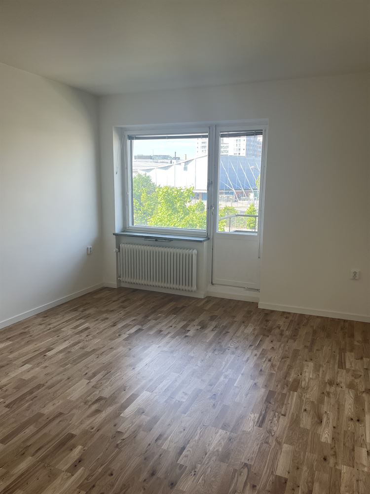 Burspr&#229;ksv&#228;gen 13
