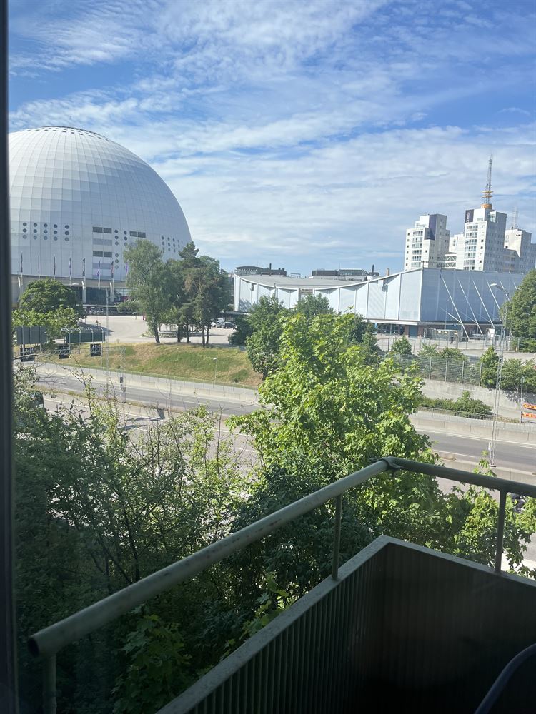 Burspr&#229;ksv&#228;gen 13