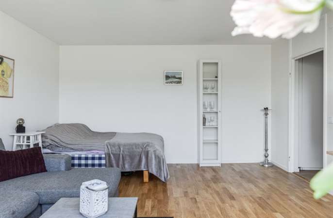 Västra Gunnesgärde 23