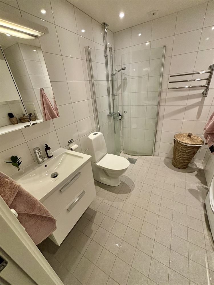 aab7bbf0b170e5eb3f4b6bf4a9bd34bc