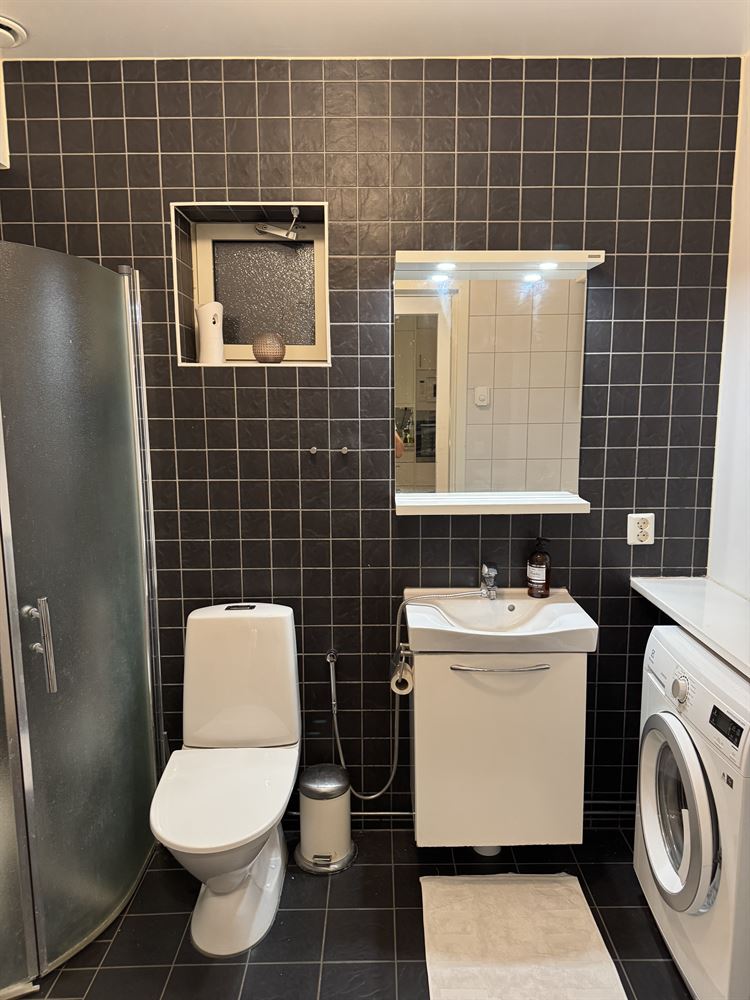 e42375352a928656629bcf9ef8795a23