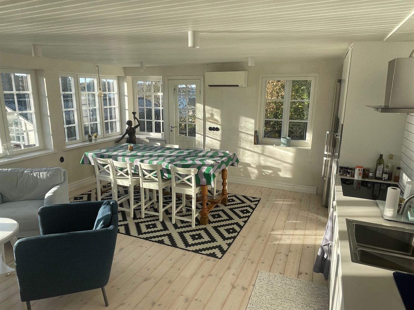 67654756aeaff2f0bb63cbe787a39666