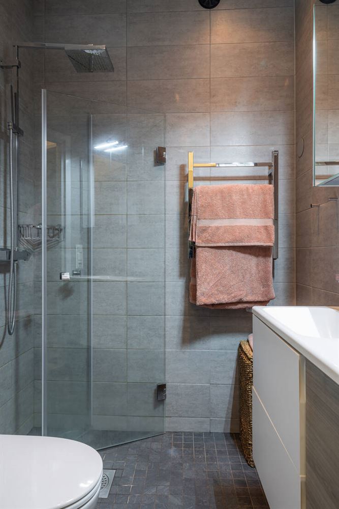 ad840ddaba414a59edef4a1acf3100d4