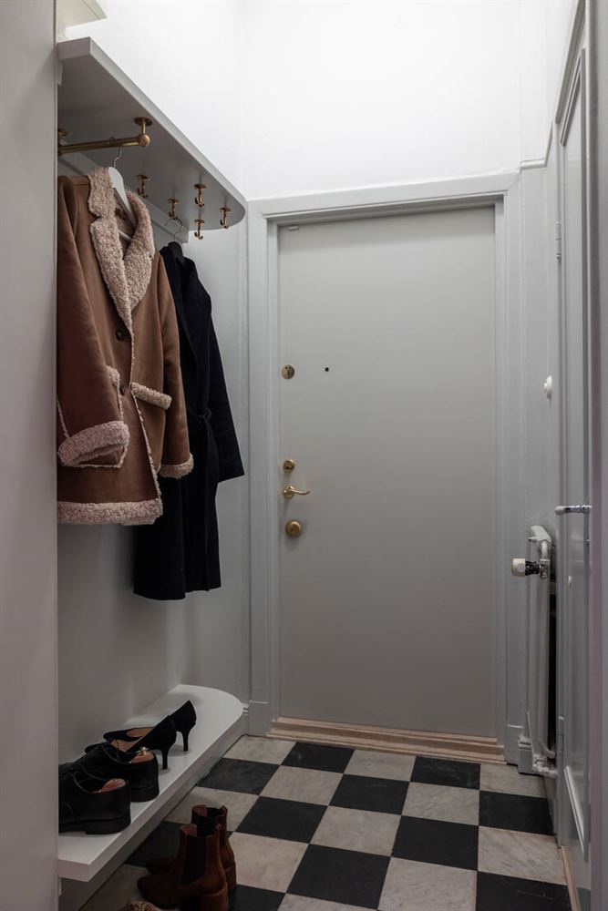 7649f57378d72f4131349abb26315e0d