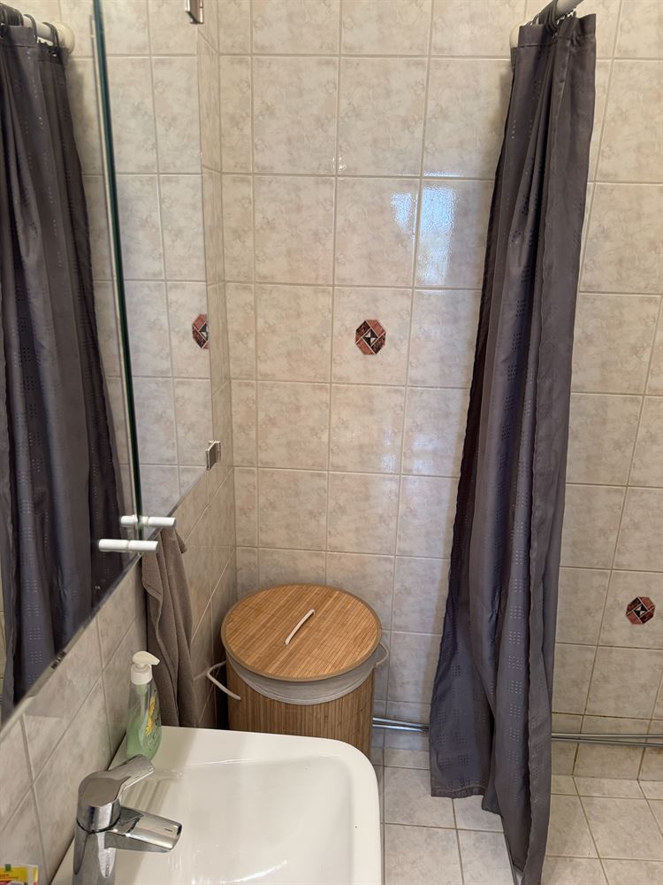 ede3a184b182436f0b3d9d3ef1fb03bf