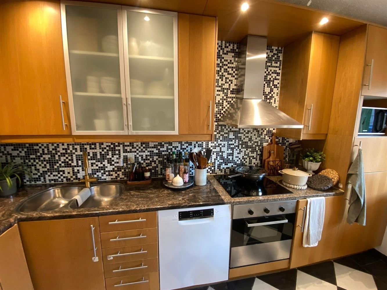 b48bdc28efc92d65f96a16240acd5053