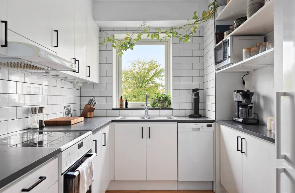 80ad3f4b4f73a436ae2db3e164cbfb18