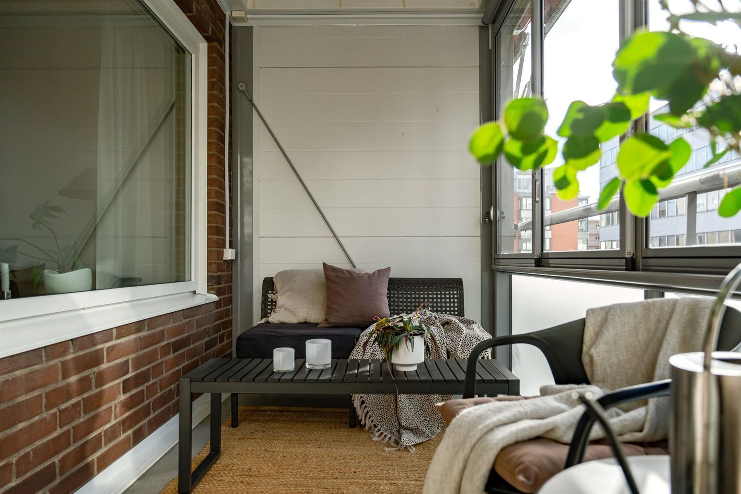 4b8a7adea0f32306fdf7bb441443ad98