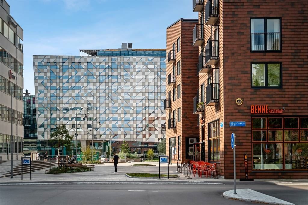 40d70bdfdea3b7a6f5e75b57c0308e94