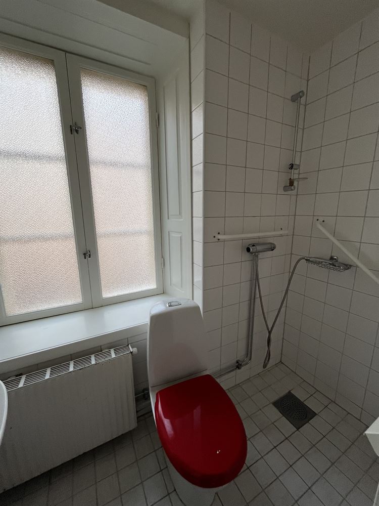 ffe53999f8d1528145ba21027c7271bb