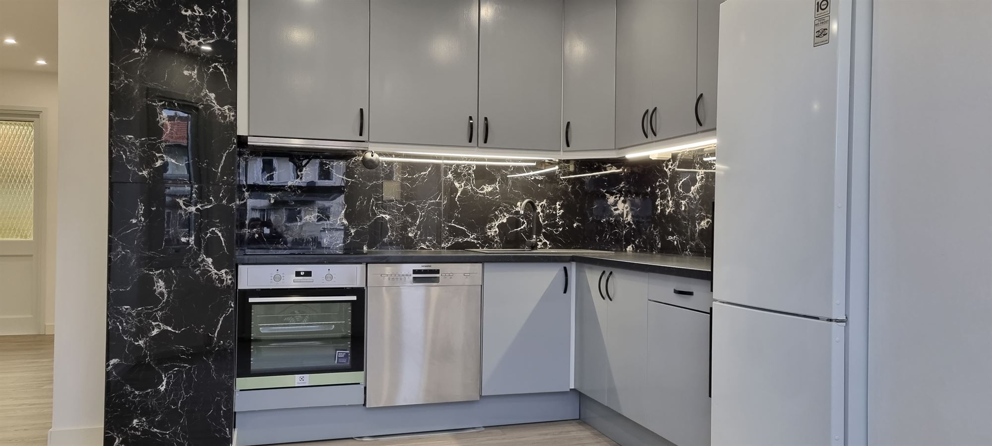 097a4e98376ba5110813b9ab5134baf7