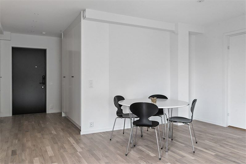 63a66b8f69c3ff118ea09643613a98a2