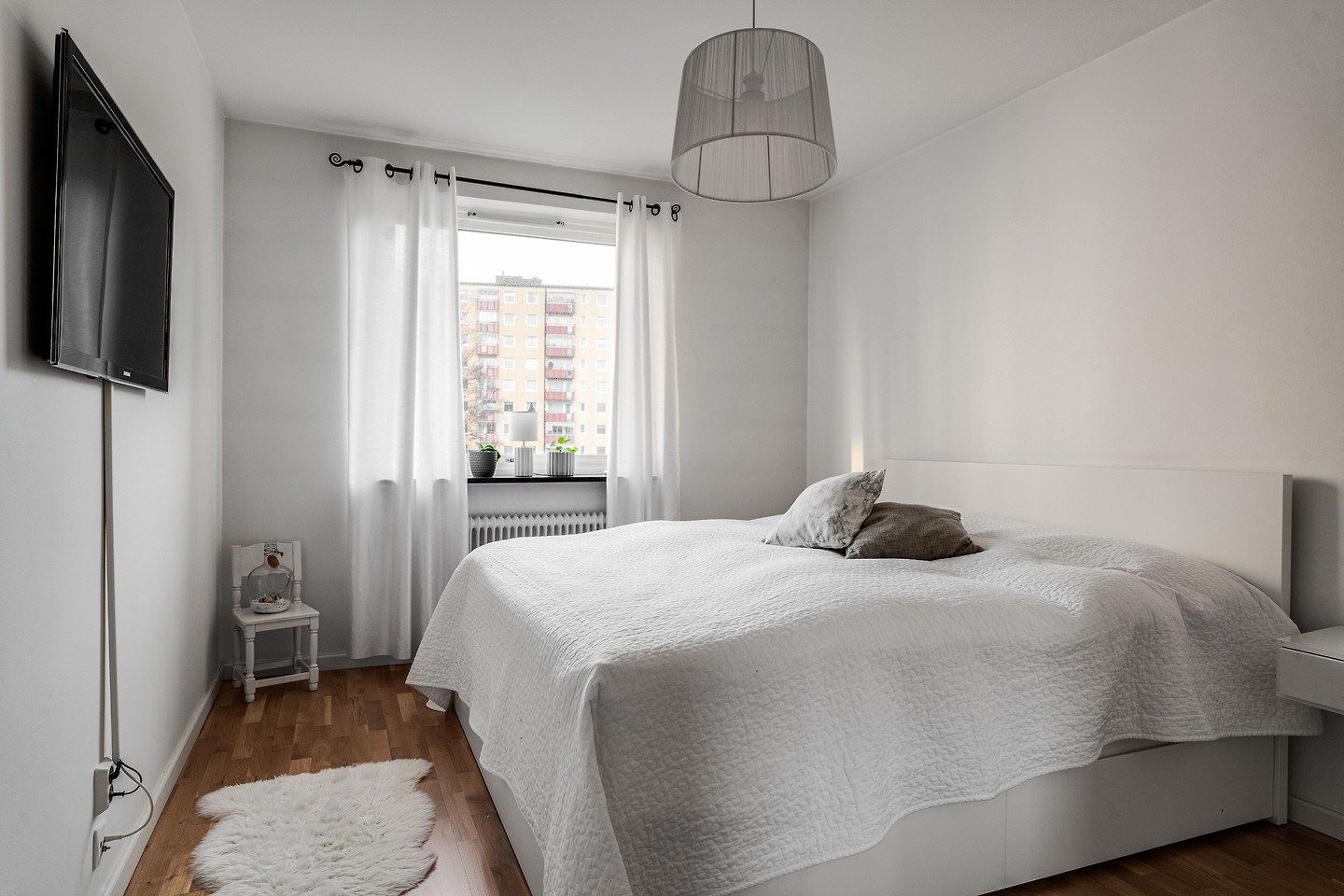 8860a2013f7743d18f51aadda12d32a4