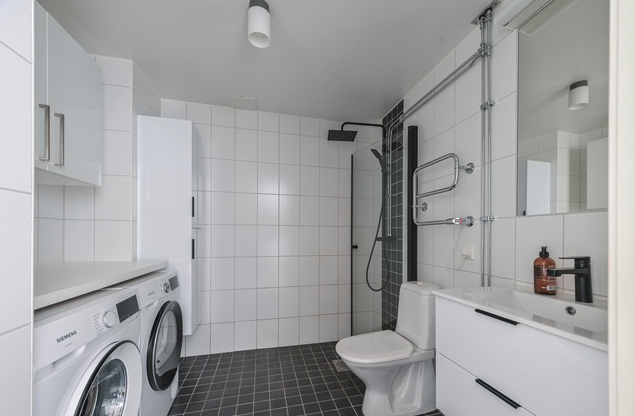 194e084171dac4b87a5e547336d1d975