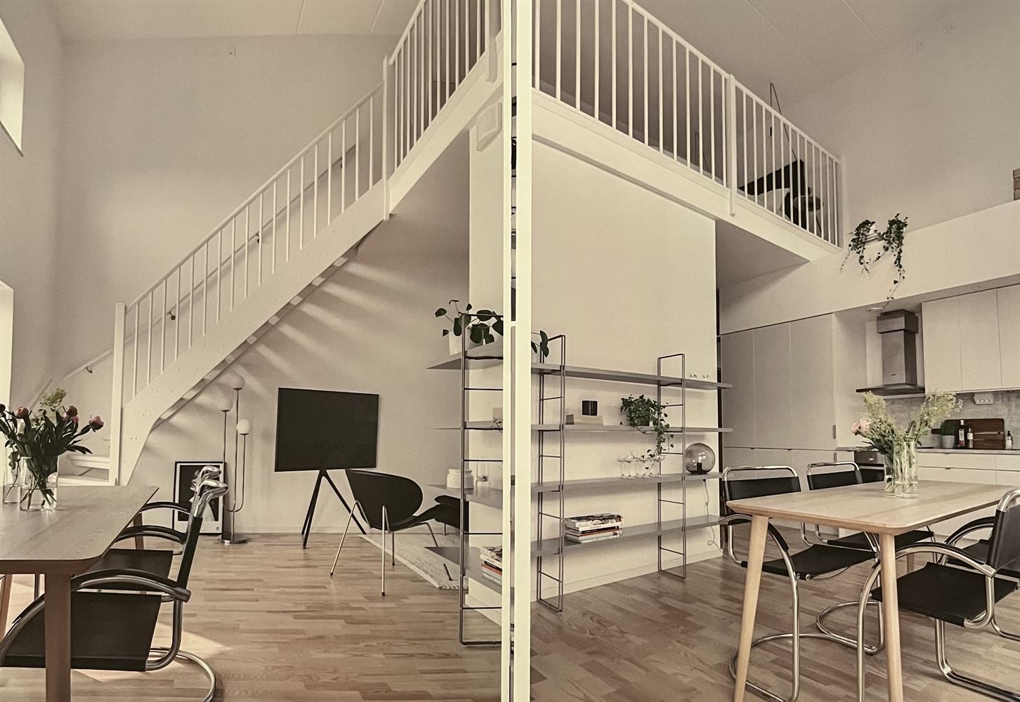 9602e21bc6cad87aea6e4bdf407cd6f4