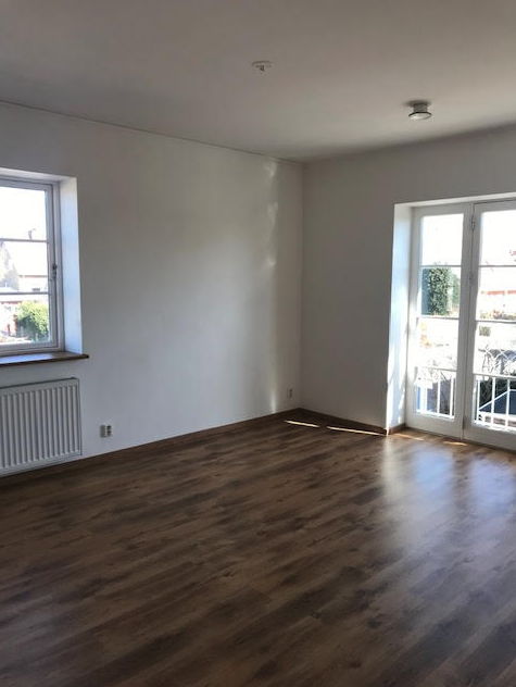 ef96bc388be75d12d193dd3e0e901385