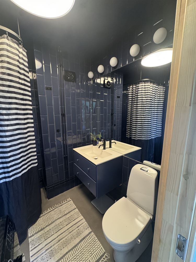 5b11c228feab3f597aed38a59dcd7c46