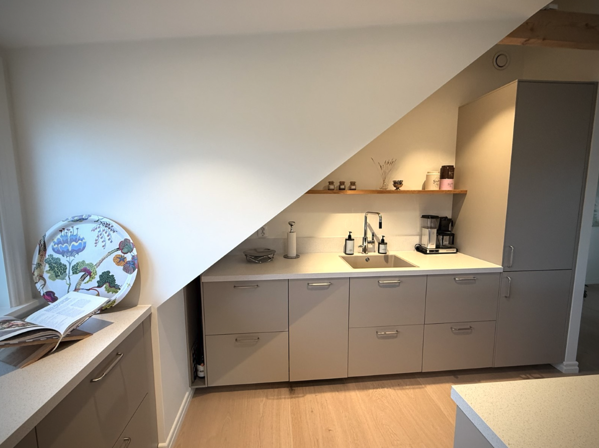 aa93064b6a9980b11b40b82e363b6598