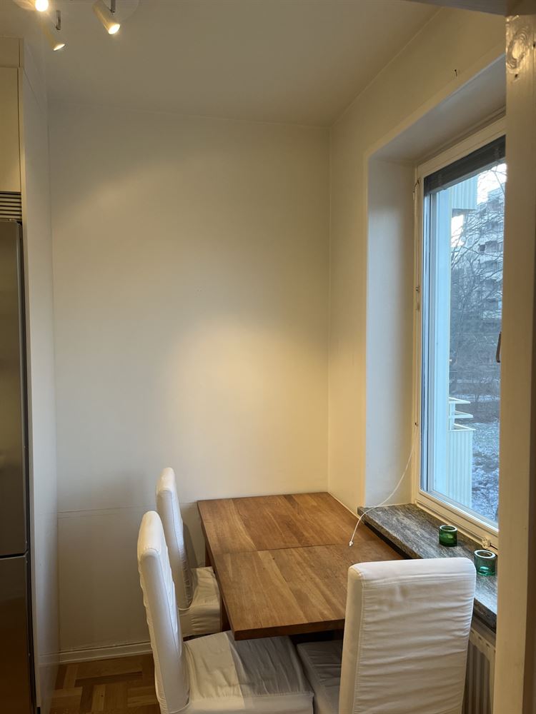 048be2b7a2141dea4fed3070b2404600