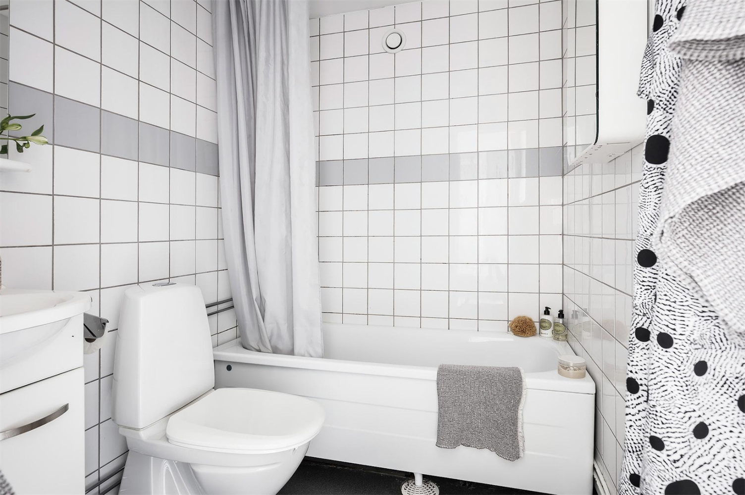 64d0edaae50e6ad49ecbcca96f9ed25e