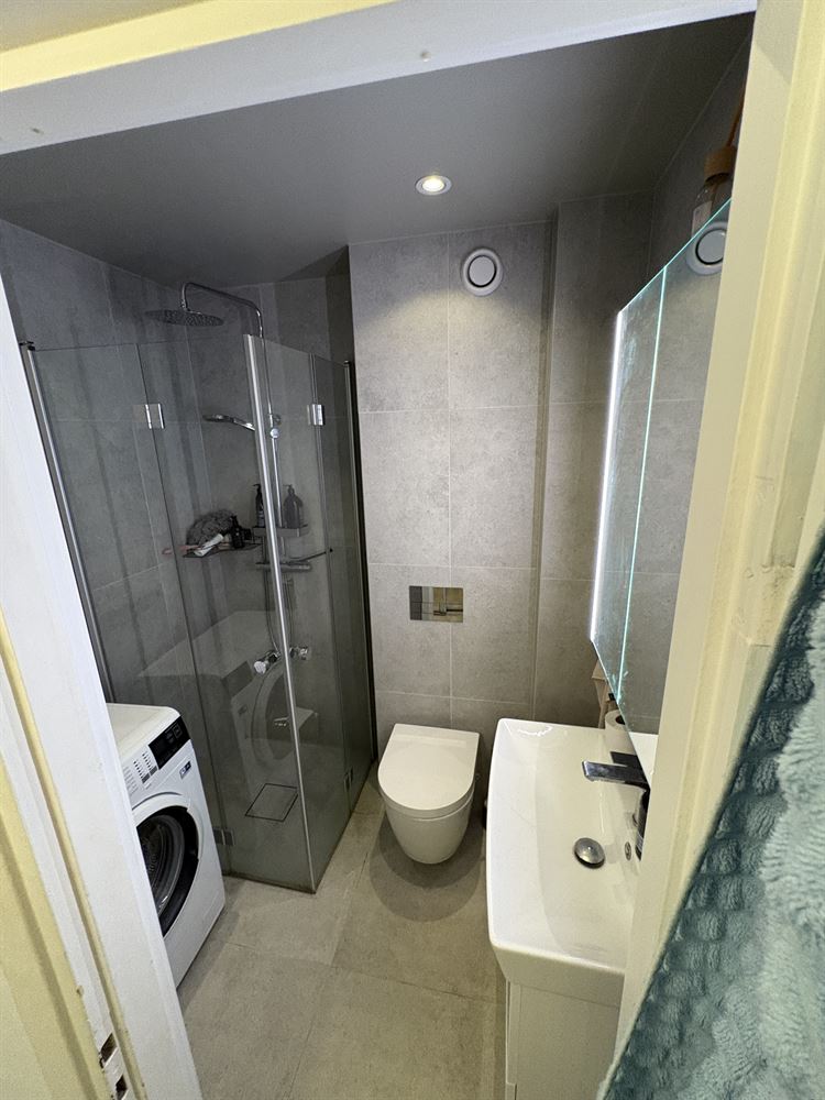 18f10957aa50e8ddf1feb23c2accfc12