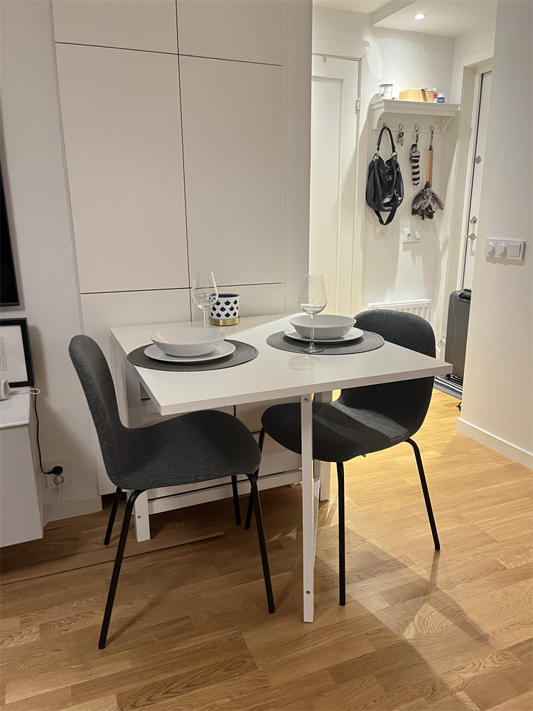 e555b96c8d24aff3fb29a8addb935f18