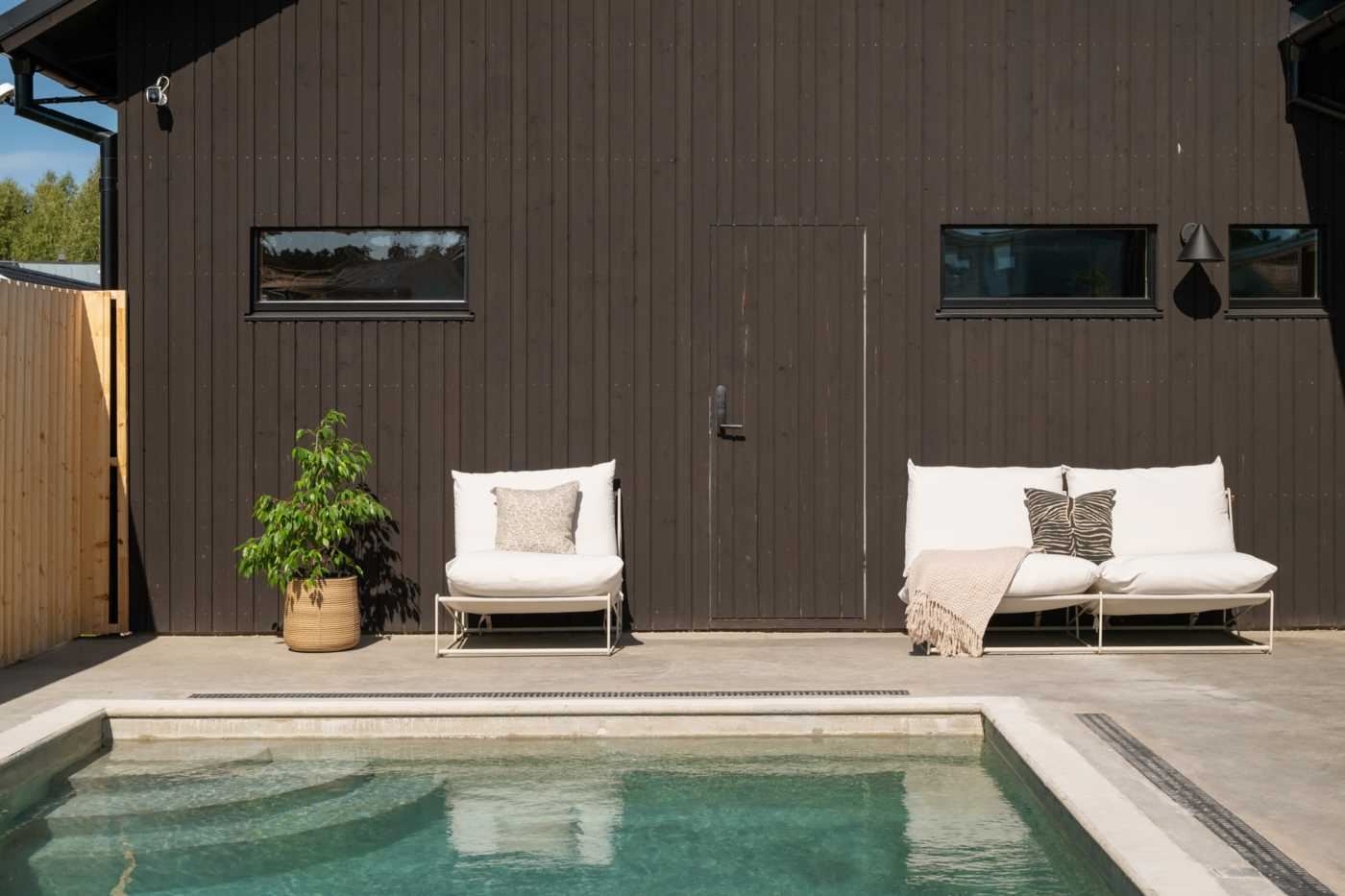 8a8369a87d7c930883b61a92b2e889bd