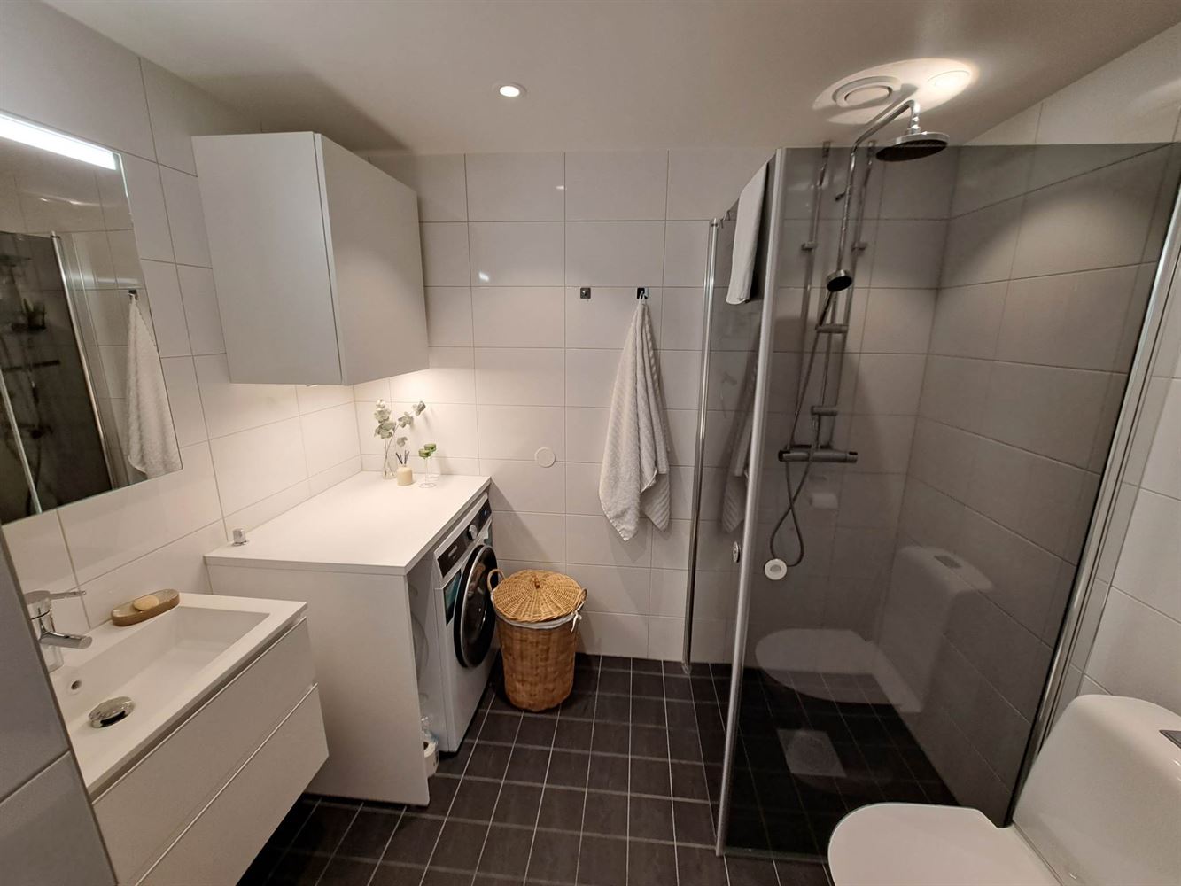 52ae9d57b4164e3570131e5f6f932f24