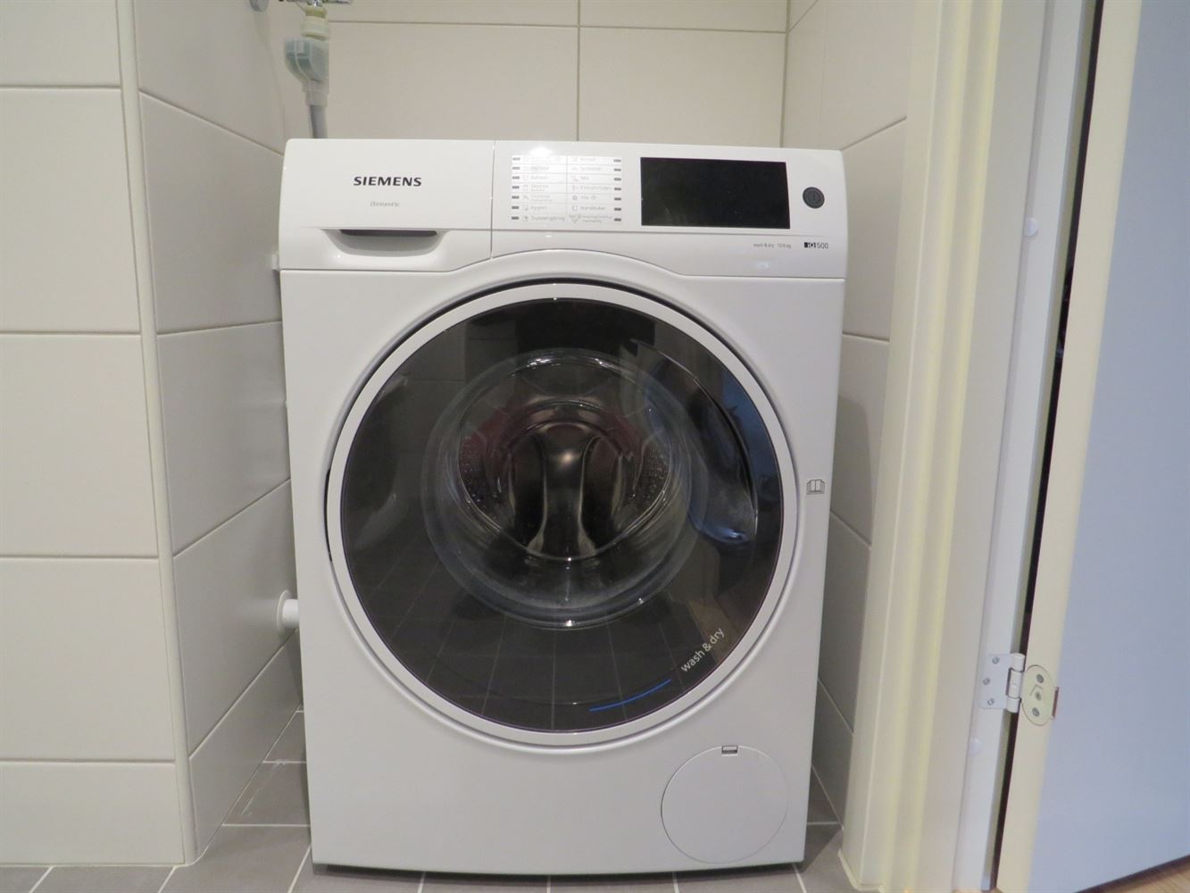 f707685c494ae6173968d1d51970e555