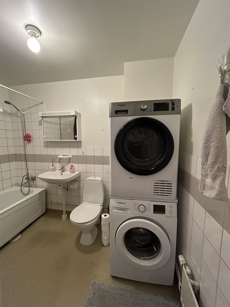 42228b25f5918591f9b6133b11487910