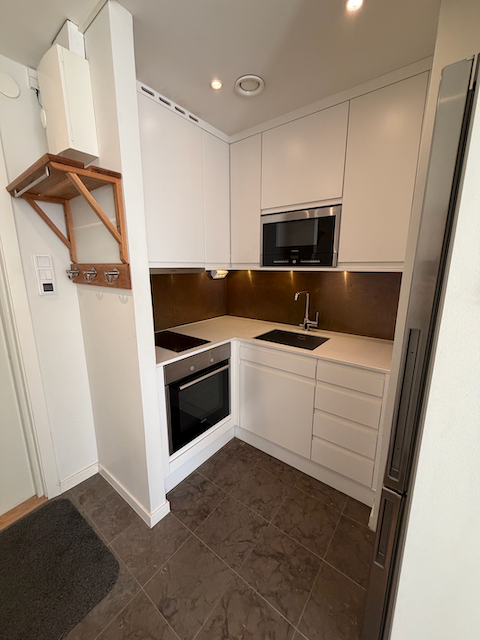 62e45a4e6edfddf0bd7ad7e78404208c