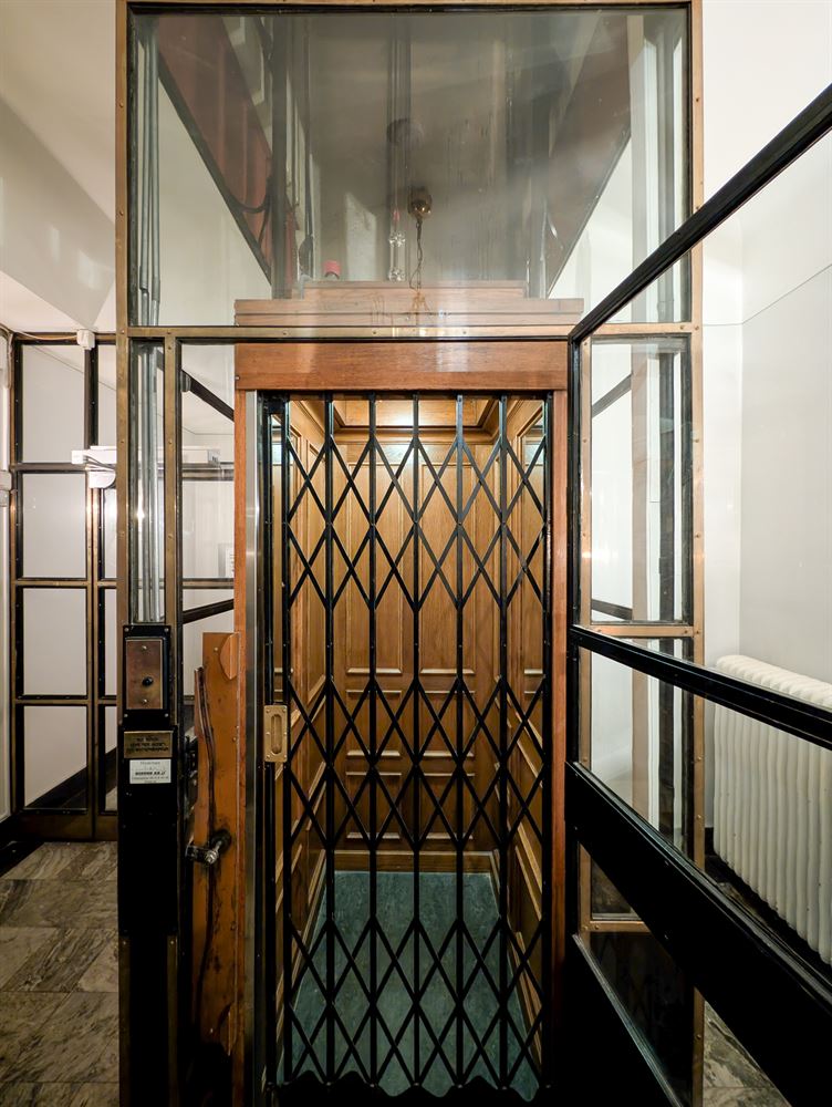 2b20de68e40699127879c1a463ed2ee6