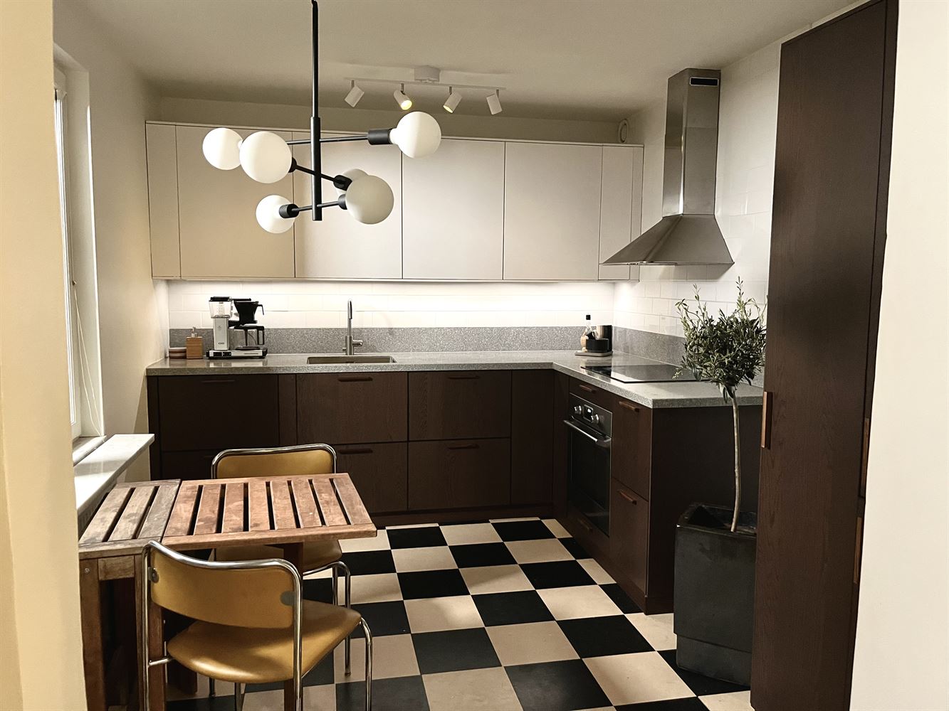 894ea6ea5e3164f236876fab0ee62ee5