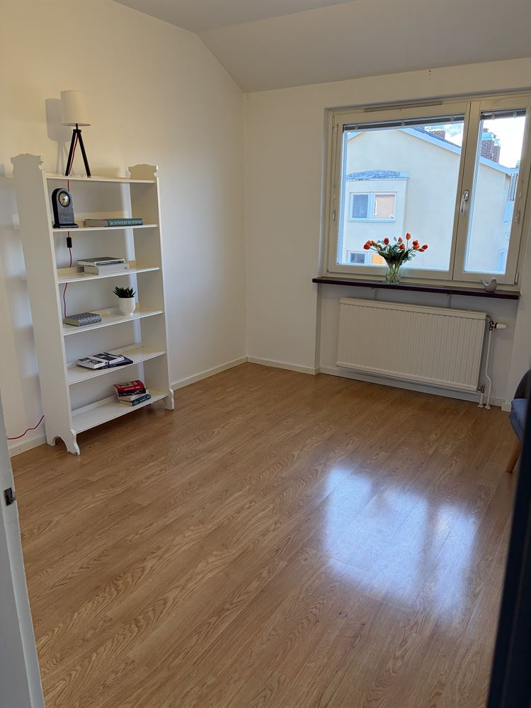 640247cee66d93245f7945066f3856cd