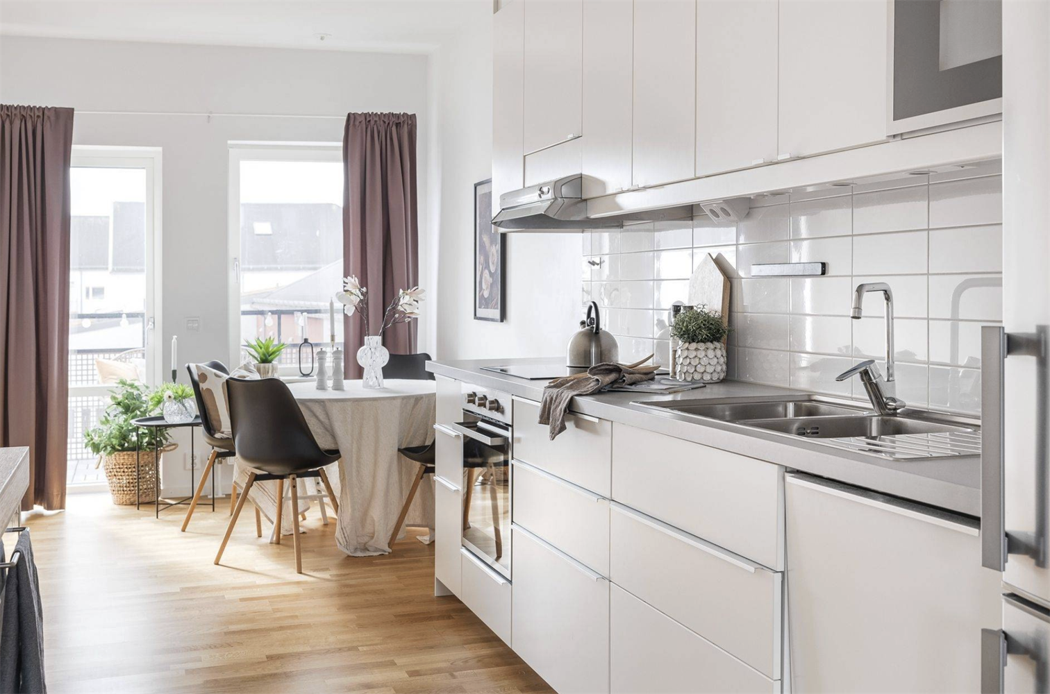 4fbdd1491cf012aa91d2bc3a84959ae9