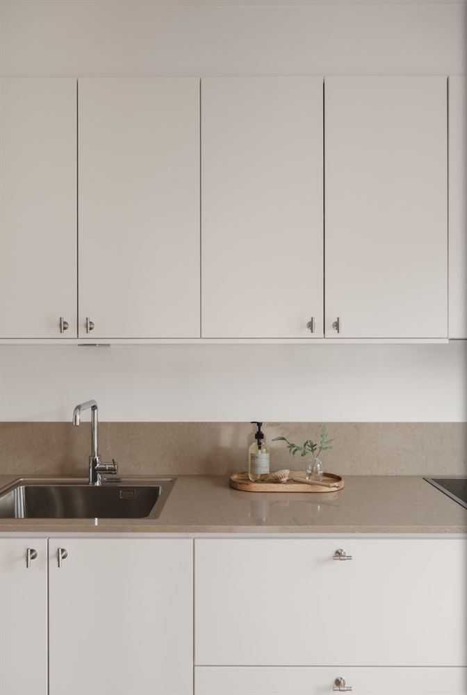 2508222798fc72dfeeef1960012a2f47