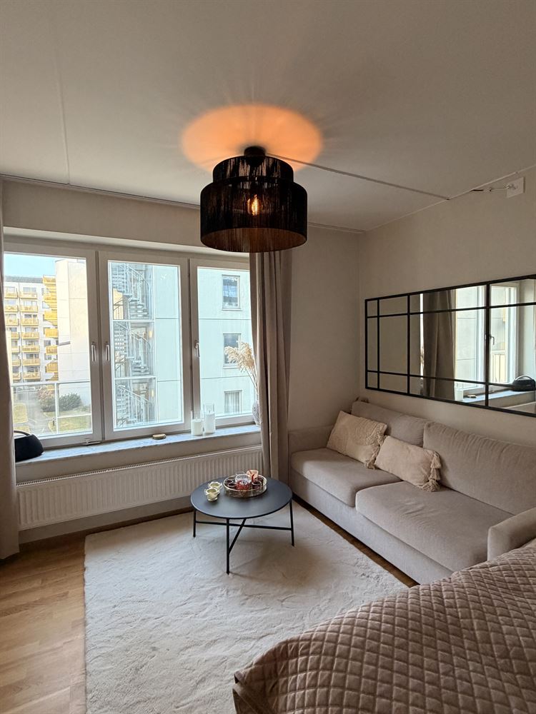 889ed5fd2b22b9faf8d52d129f448aef