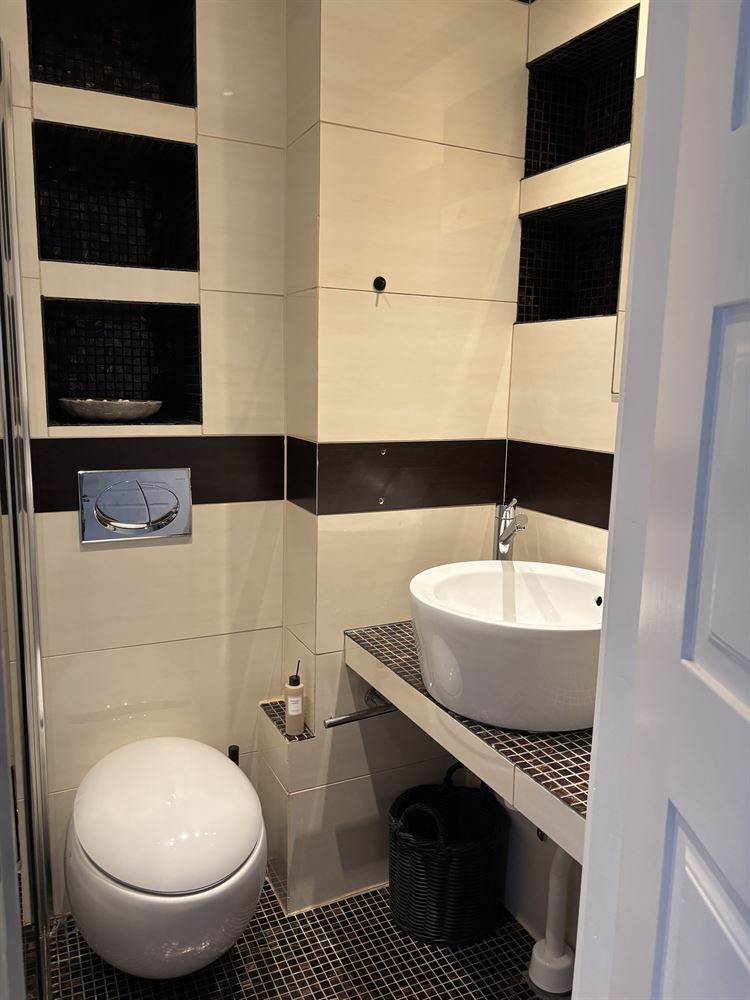 efe24c2ba270e128a90faed20e50919a