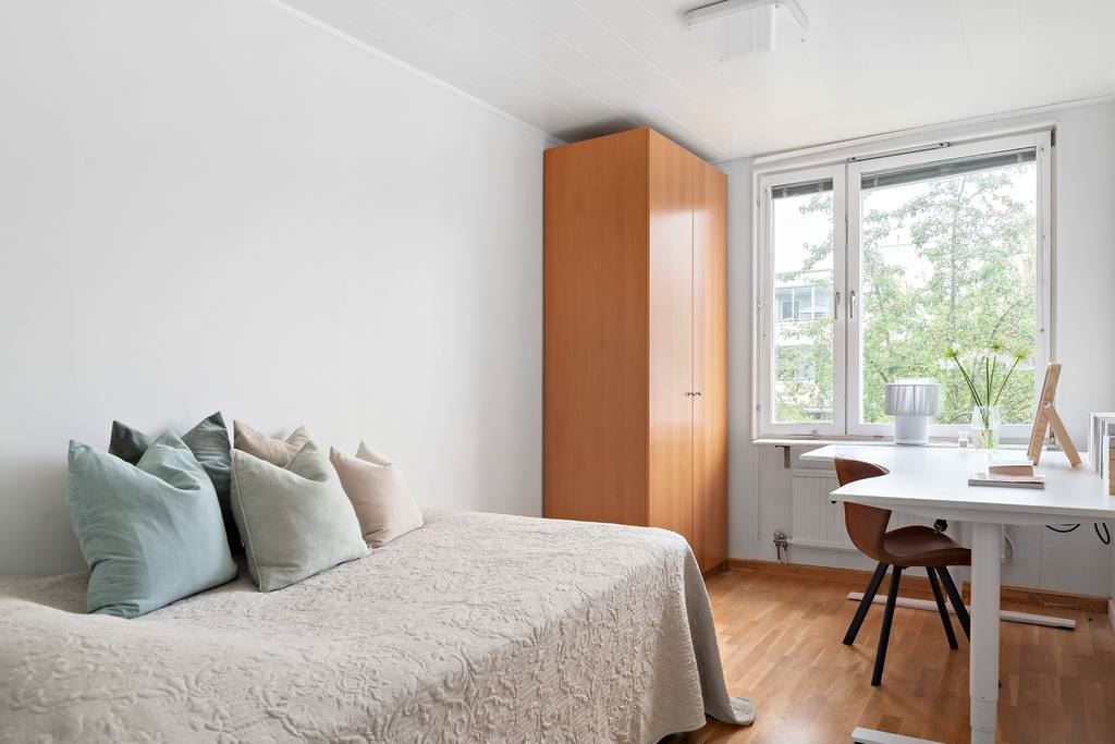 c1c819753f4d7d44b39eb5c1bcd90694