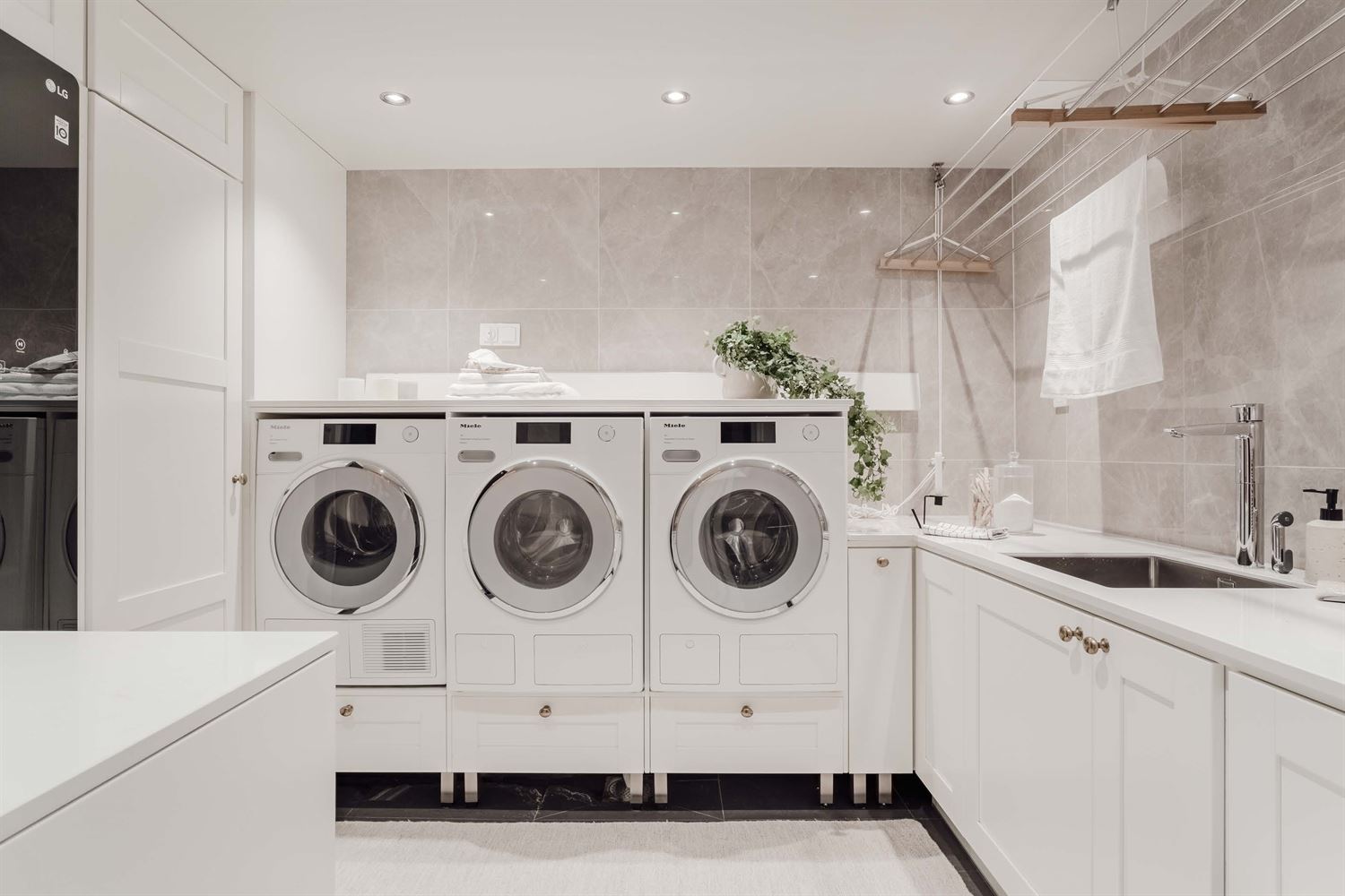 59727faed64d2d895d08d5c698cd3b87