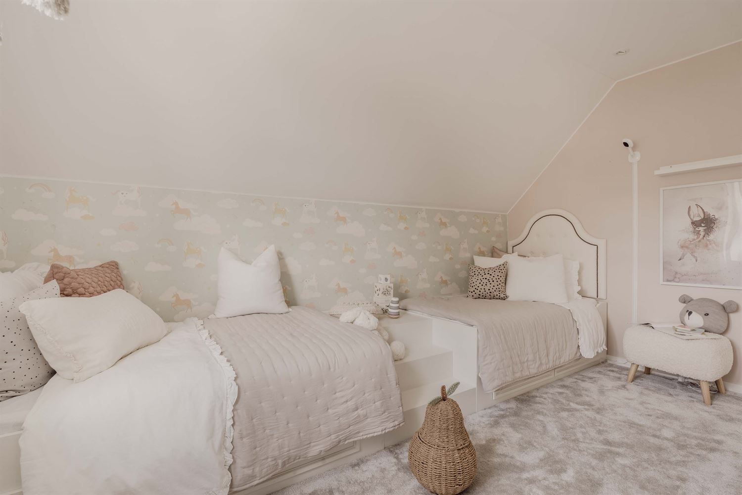 1cb44f2b1683064eee7fa859861f044d