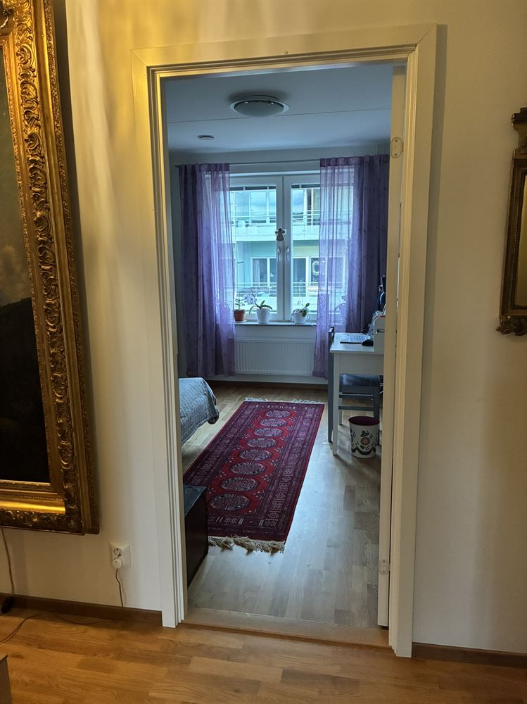 04f393cafbc9cf54aafe3ffe494bd3f8