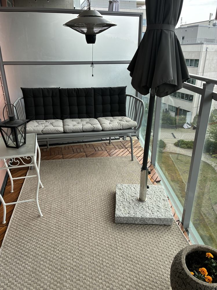 56d819ed7cb7f81be31a19b5cb68e58a