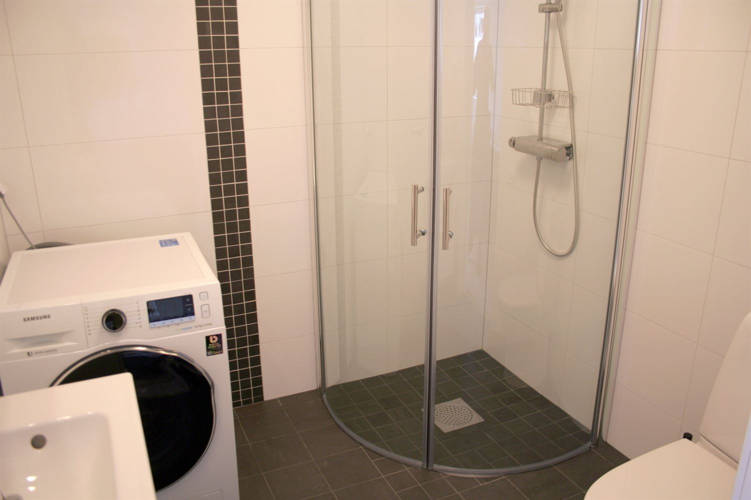 Bj&#246;rlanda strand 104a