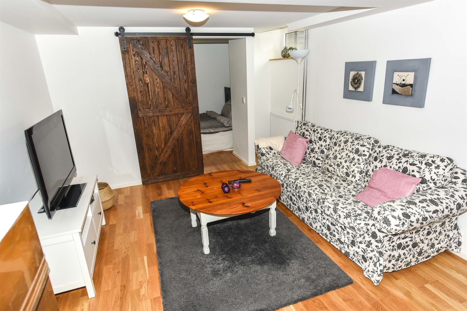 Arkitektv&#228;gen 8