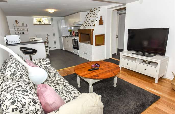 Arkitektvägen 8