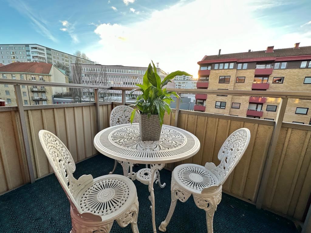Tredje l&#229;nggatan 37